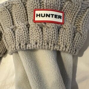 Hunter Cable Knit Beanie in Light Gray with Red and White Logo
